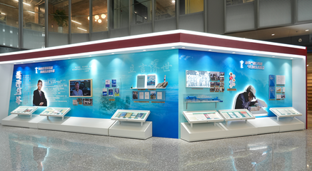 燈塔逐浪——文圣常的海浪科學(xué)人生主題展首站巡展在中國(guó)海洋大學(xué)西海岸校區(qū)開(kāi)幕